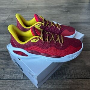 Size 9 - Under Armour Curry 11 Low Fire Red